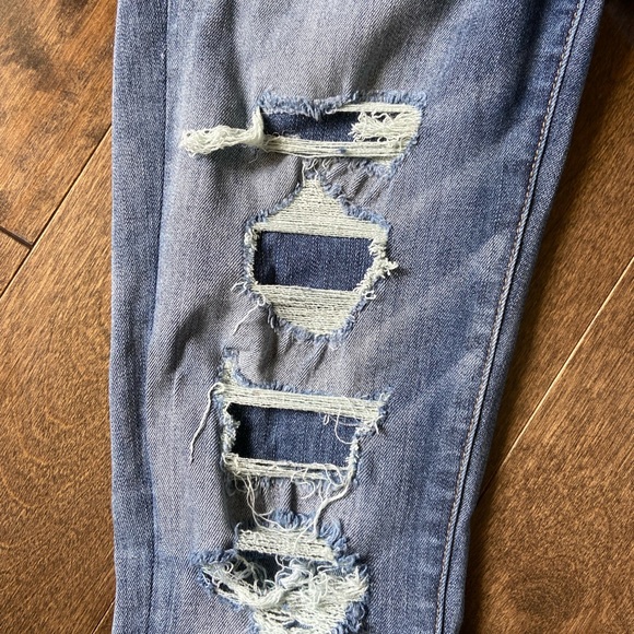 Women’s American Eagle jeans - Picture 2 of 5